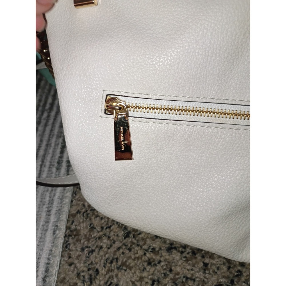 Michael Kors Large Leather Gold Chain Hobo Shoulder Bag, Optic White - Picture 13 of 16